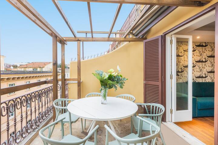 Amazing Via del Tritone gallery image 3