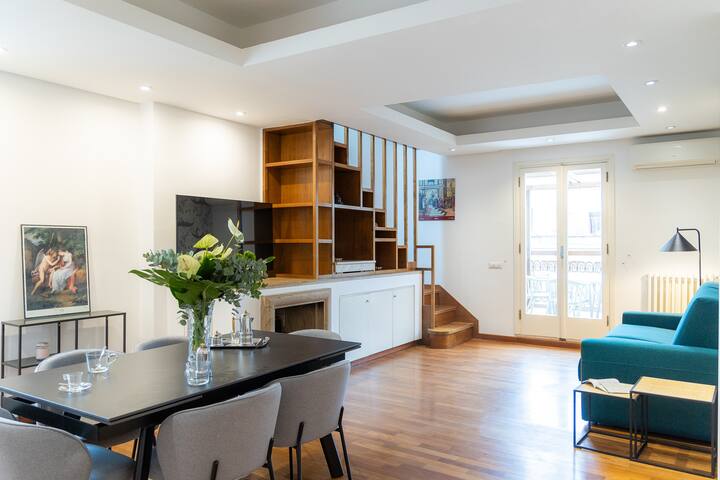 Amazing Via del Tritone gallery image 2