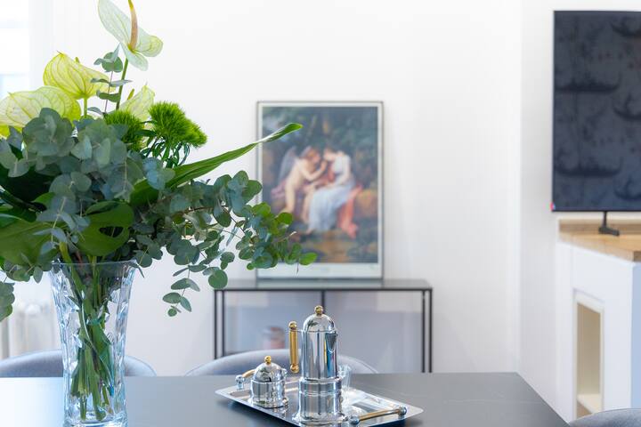 Amazing Via del Tritone gallery image 4