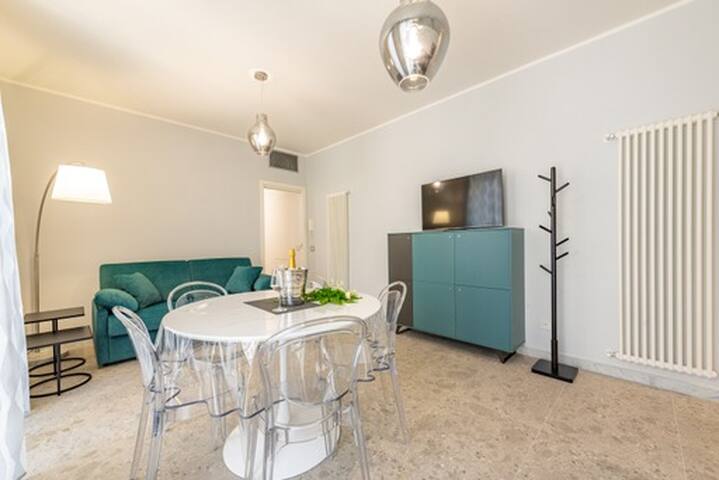 Heavenly Trevi Luxury Apartment gallery image 2