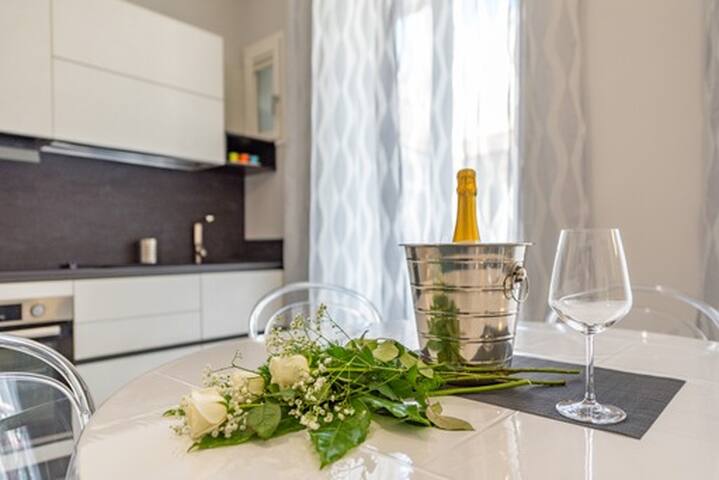 Heavenly Trevi Luxury Apartment gallery image 5