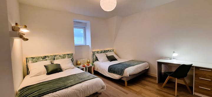 Chumba cha "Asili" chenye vitanda 2 vya watu wawili