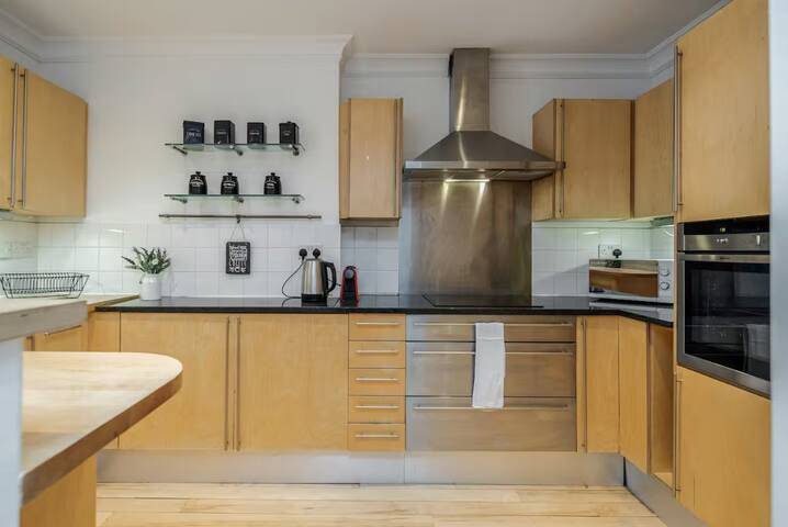 2BR | Garden | Nespresso machine | Direct access gallery image 3