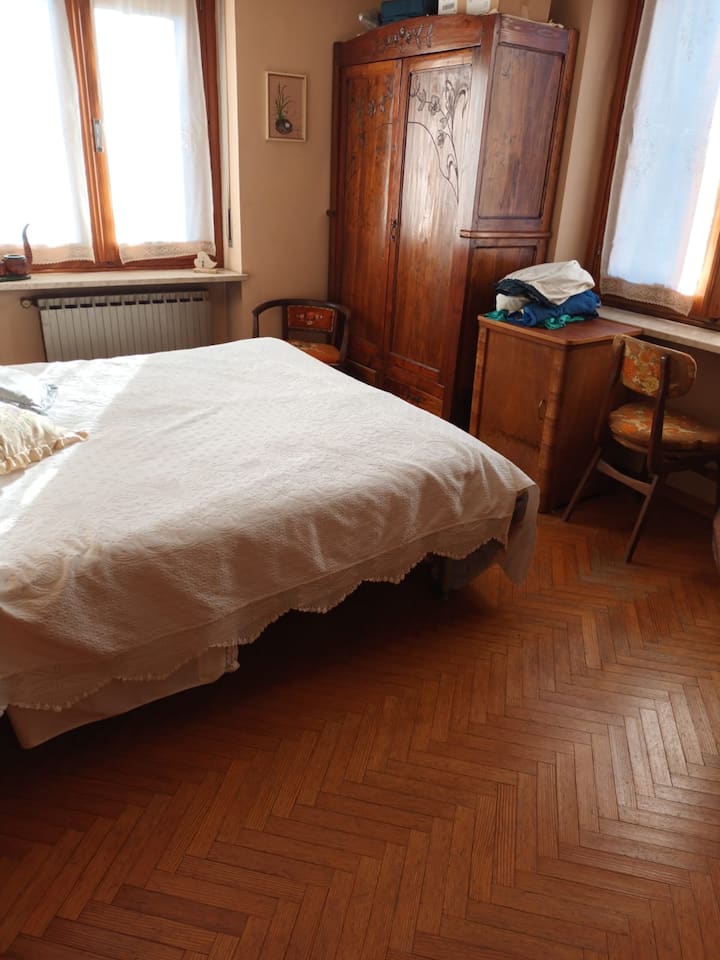 Glavni objekt (više od 4 gosta)