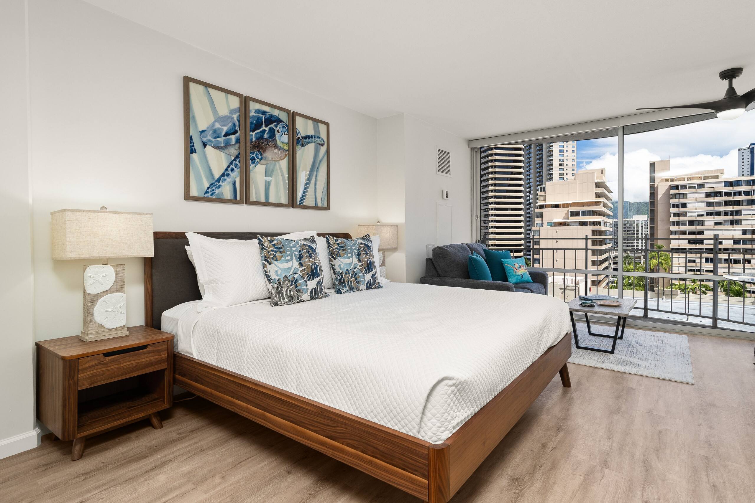 Condo in Honolulu · ★4.78 · Studio · 2 beds · 1 bath - Image 27