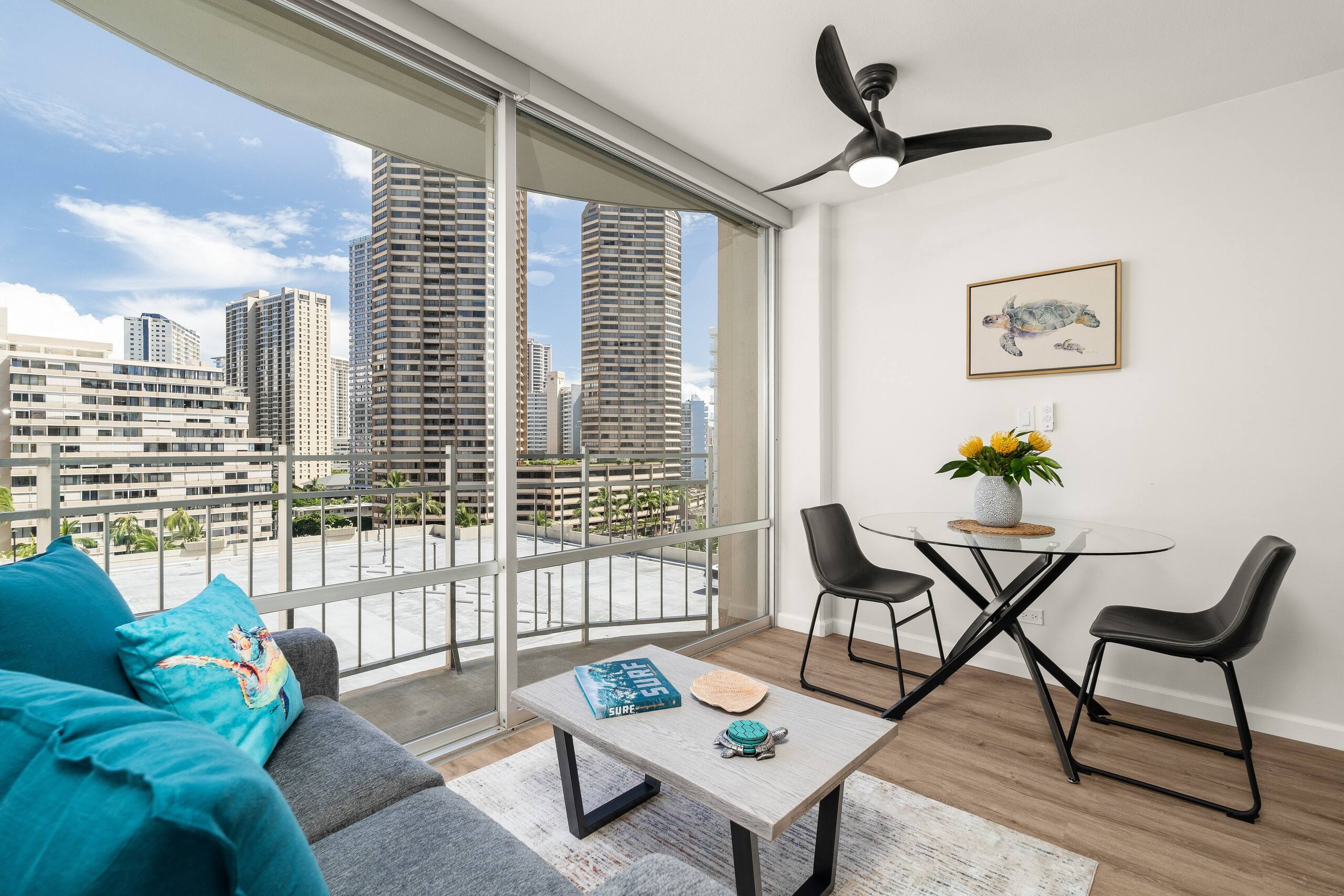 Condo in Honolulu · ★4.78 · Studio · 2 beds · 1 bath - Image 3