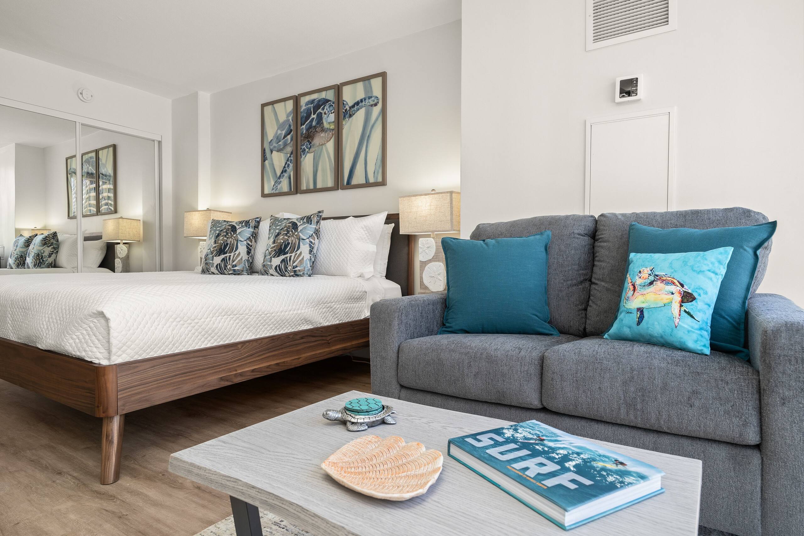 Condo in Honolulu · ★4.78 · Studio · 2 beds · 1 bath - Image 4