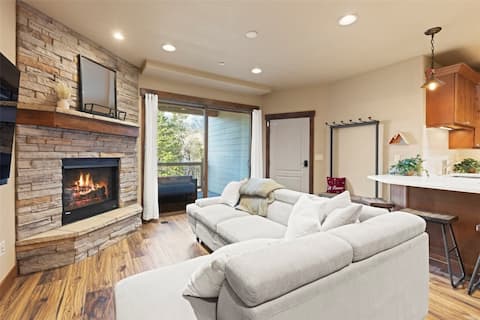 Top performing Airbnb: 2bd/2bth Riverside Condo Heated Garage in Silverthorne