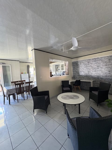 Annonce Airbnb populaire: Villa Le PalaSud à Saint Joseph
