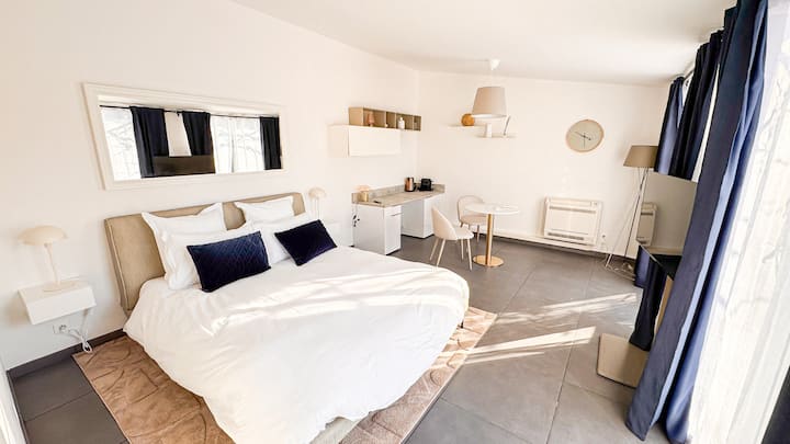 Comme à L'hôtel -Chambre Dans Dépendance Avec Sdb - Aix-en-Provence