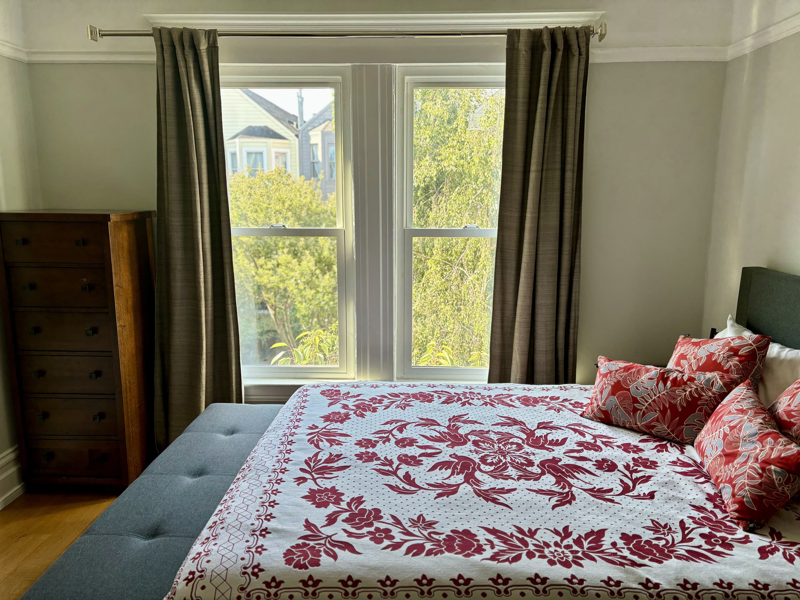 Condo in San Francisco · ★5.0 · 3 bedrooms · 2 beds · 1.5 baths - Image 11