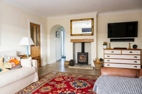 Top performing Airbnb: Jewel in the Garden of England - 2 bedrooms in Folkestone And Hythe