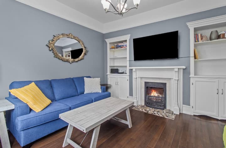 Jellybean Power: Comfortable 3 Bedroom Downtown - Saint John's