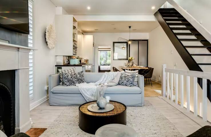 3 Bed in De Waterkant w Hot tub gallery image 4