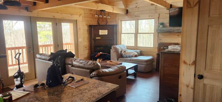 Cross Mountain Hideaway - Luray, VA