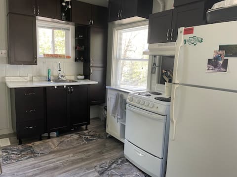 Popular Airbnb listing: cozy cottage on lower buckhorn lake in Selwyn