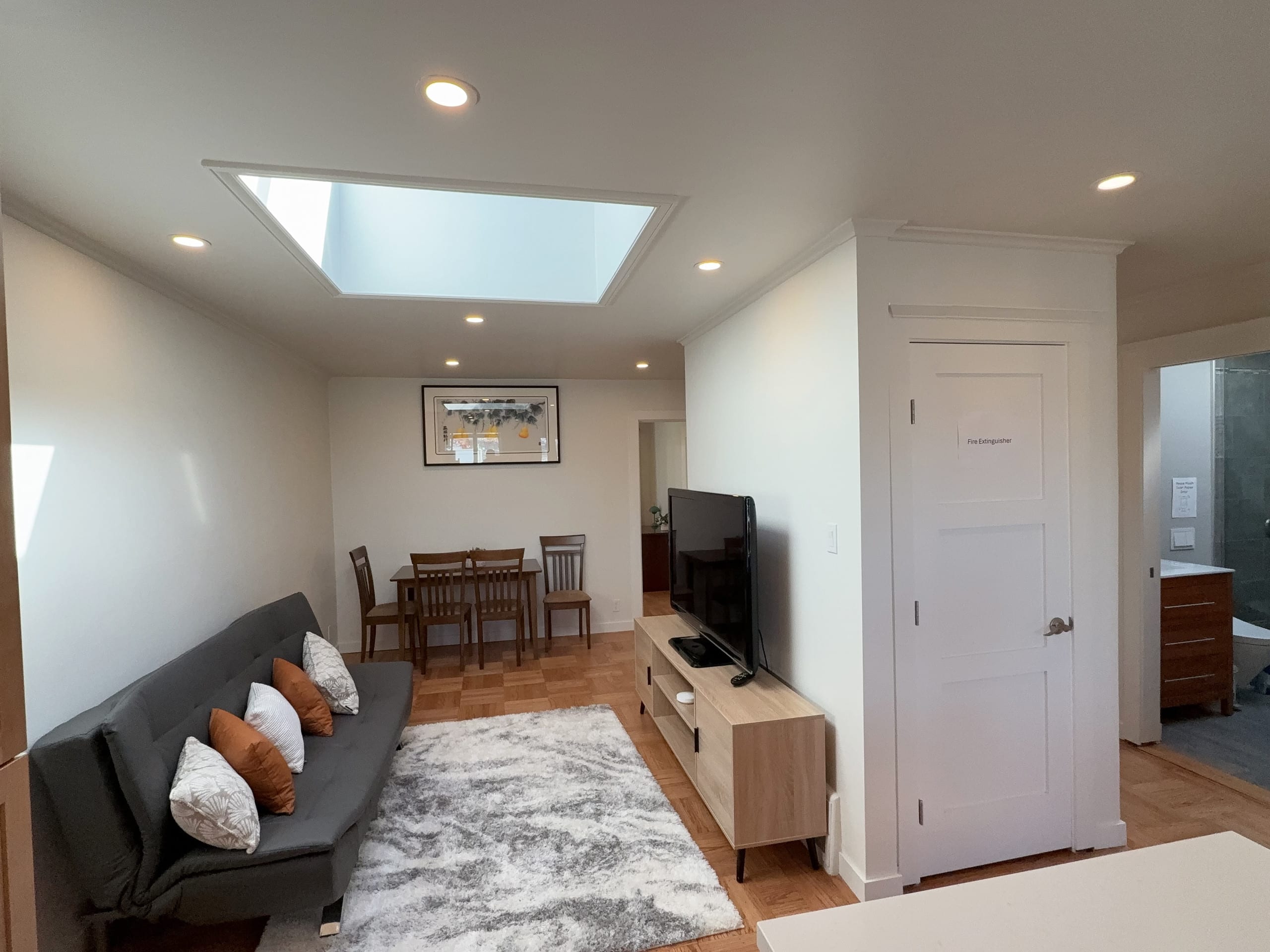 Home in San Francisco · ★4.94 · 2 bedrooms · 3 beds · 1 bath - Image 2