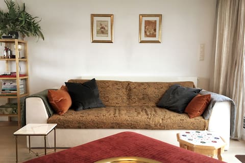 Successful Airbnb property: Cosy, stylish & bright 360° view penthouse in Oost Vlaanderen