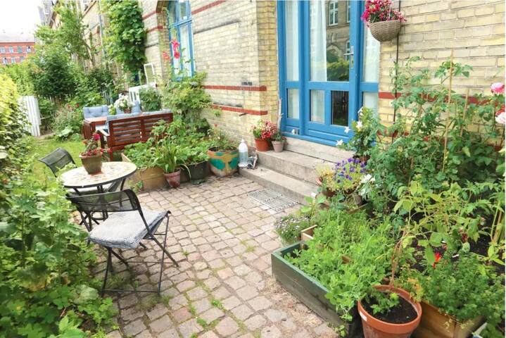 Beautiful townhouse apartment gallery image 3