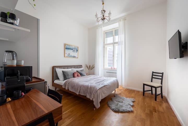 Angelo Roma Cozy Little Flat In Centre - Praga