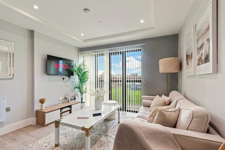 Stunning Apartment • City Centre • Self-check-in - Leicester