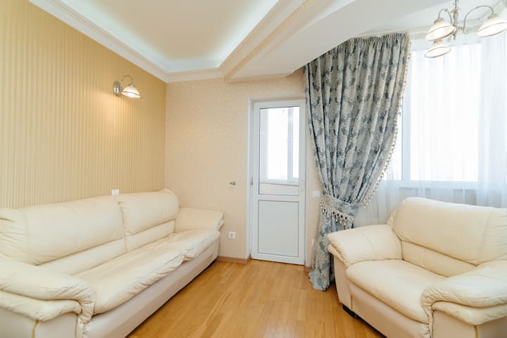 Centr Str. Lev Tolstoi & Luxrent - Chișinău