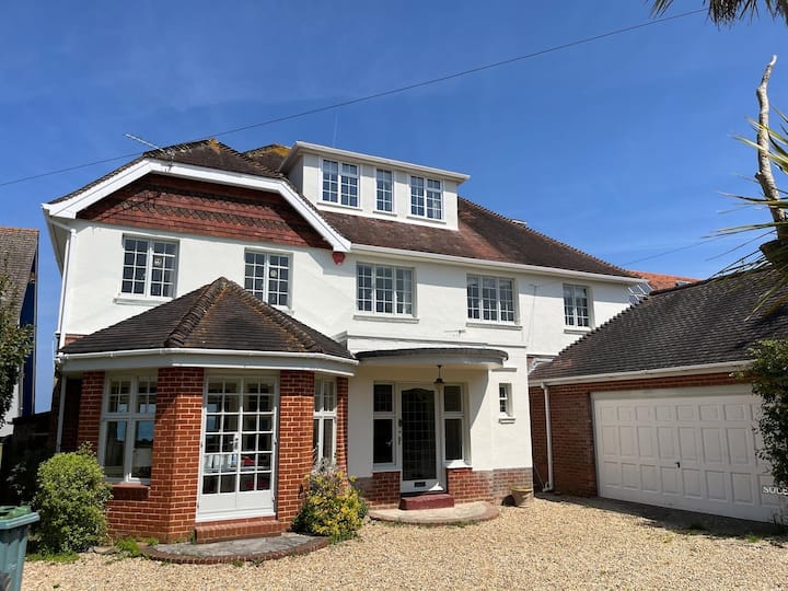 Seaside Family House - Southsea