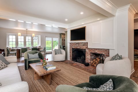 Litchfield Luxury Home w/Heated Pool
