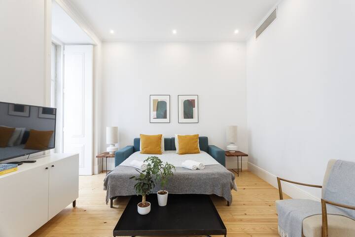 Charming Retreat on Rua da Prata gallery image 3