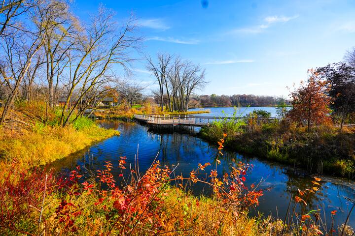 Thompson Lake Retreat by LuxLife gallery image 5