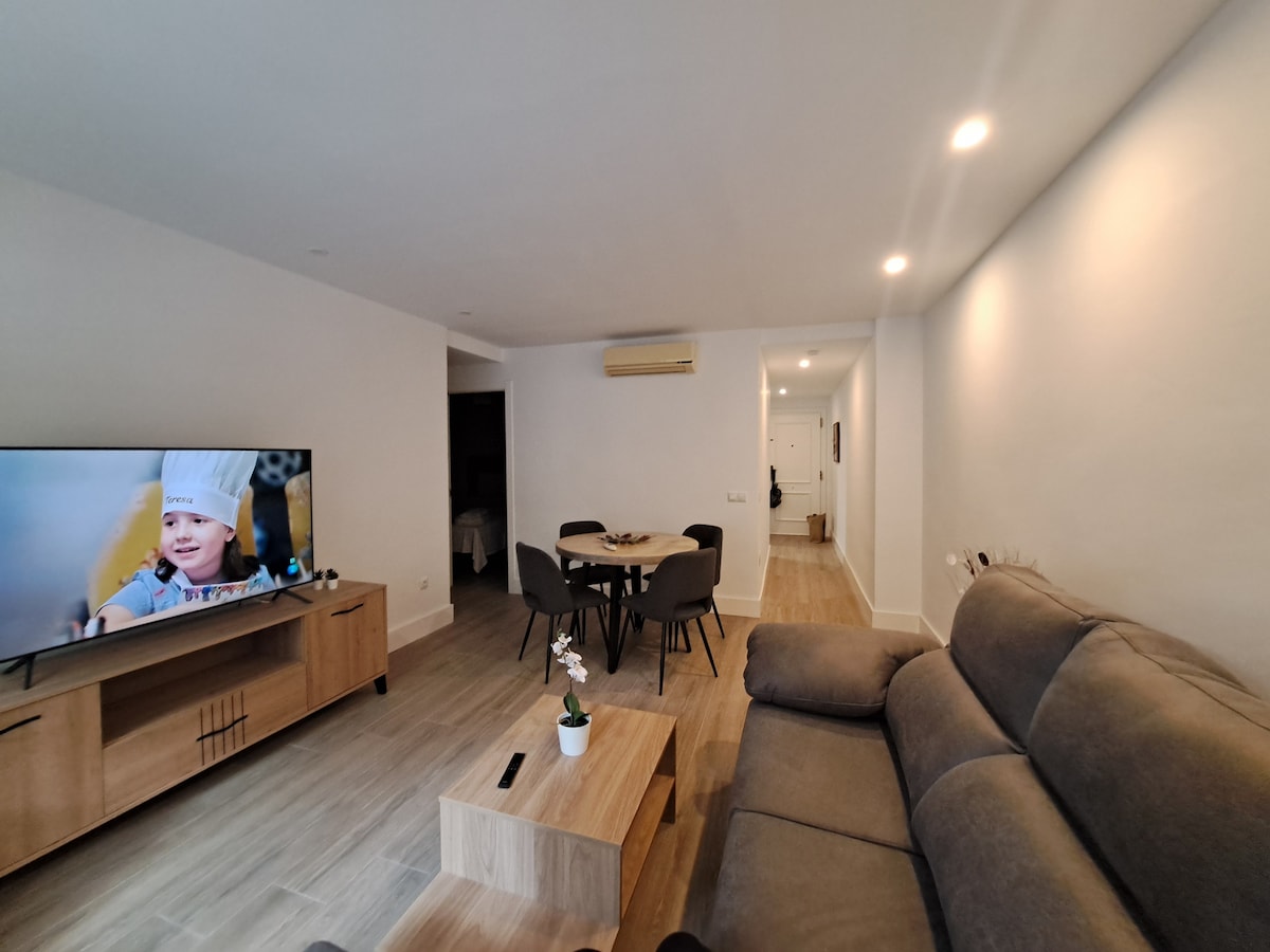 Top performing Airbnb: Ayala Duo in Jardín De La Abadía