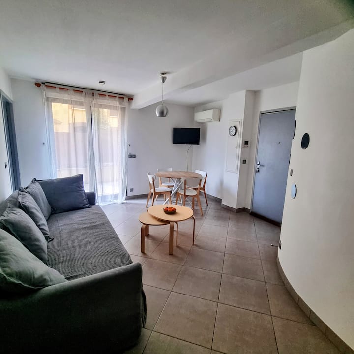 Appartement T2 En Centre Ville. - Six-Fours-les-Plages