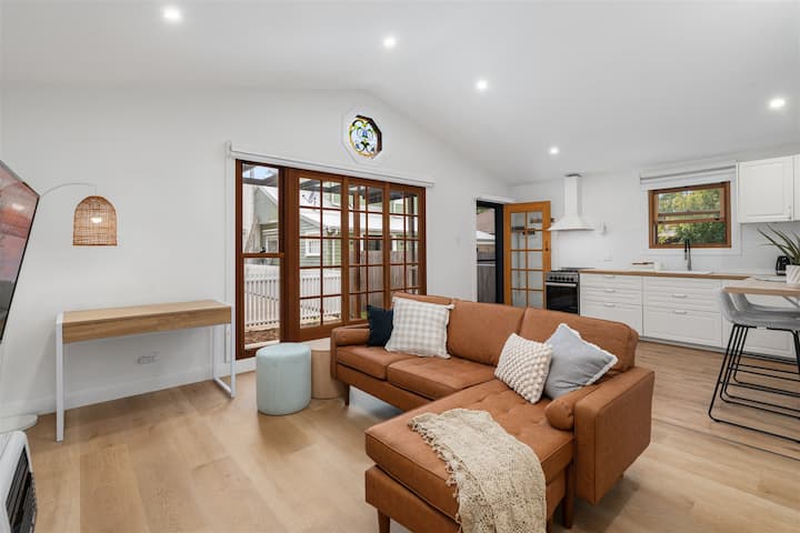 Jony's Cottage - Private, Peaceful, Close To Town! - Bowral