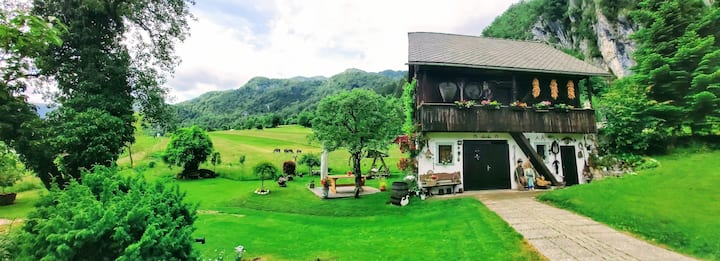 Apartment with amazing view over the valley