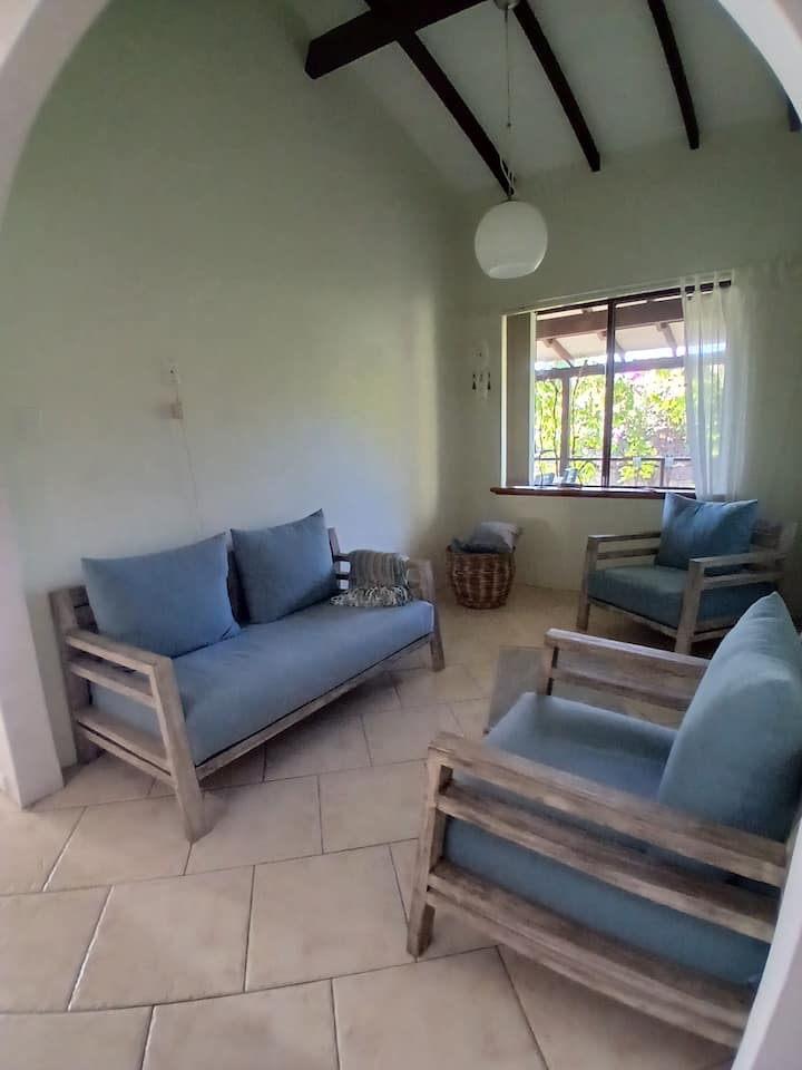 Hillside Retreat Near Services - Armadale