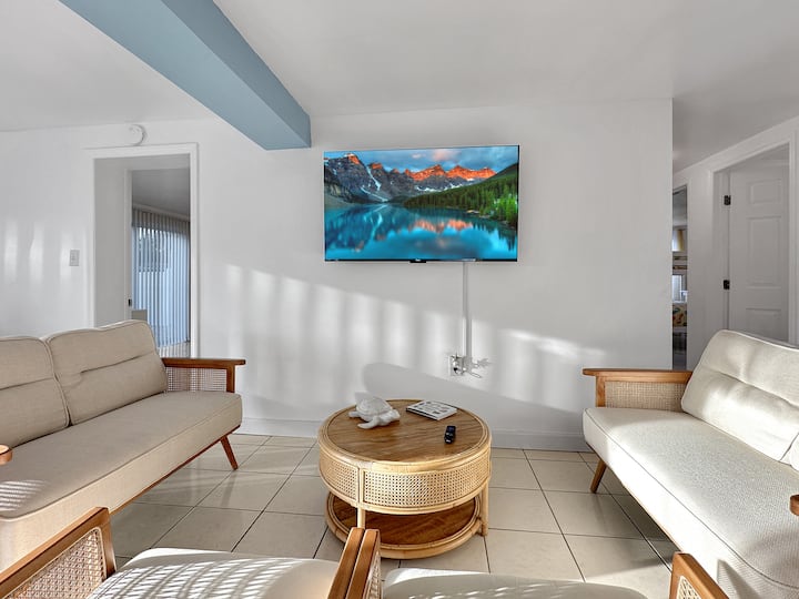 45% Off- Pet Friendly, Waterfront, Kayaks, Fishing - Hudson Beach, Hudson
