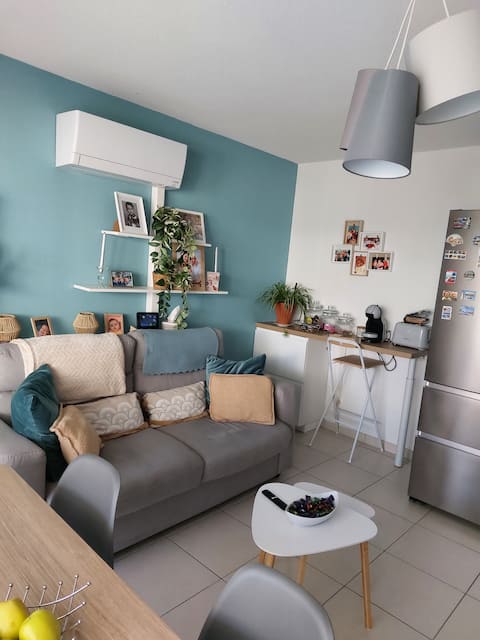 Popular Airbnb listing: Comfortable apartment in Marseillan