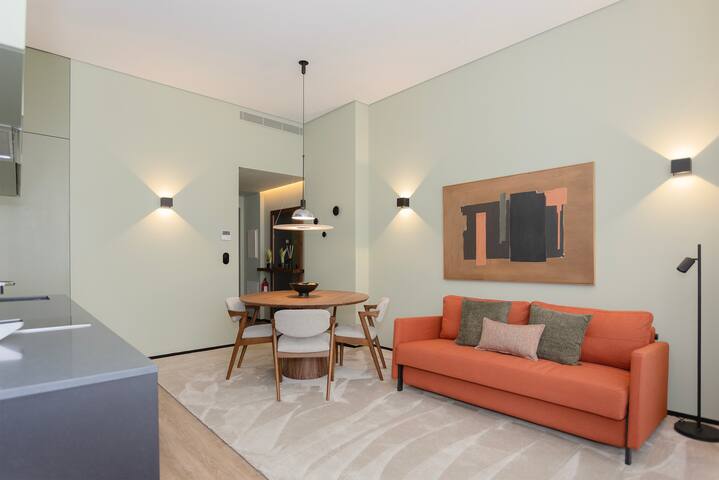 2 new Apartments by Bolhão Market (6 adult 4 kids) gallery image 2