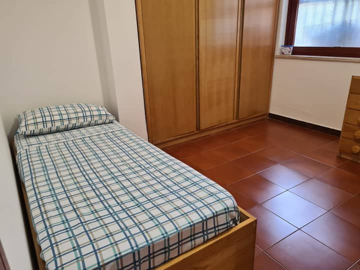 غرفة النوم 2