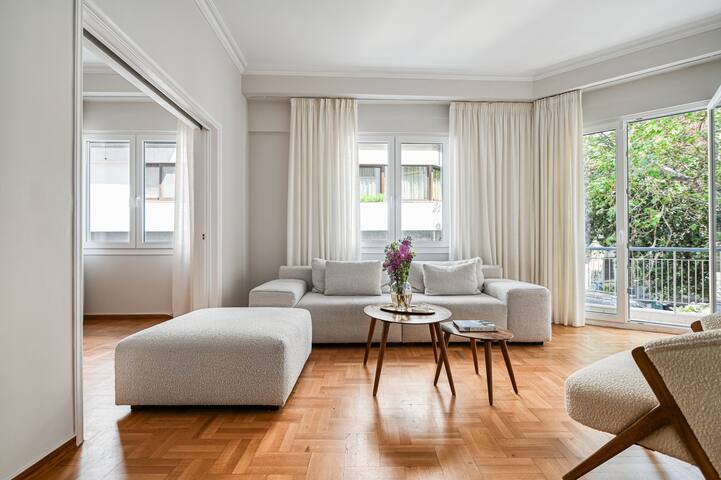 Acropolis Hideaway – Tranquil Retreat in Plaka