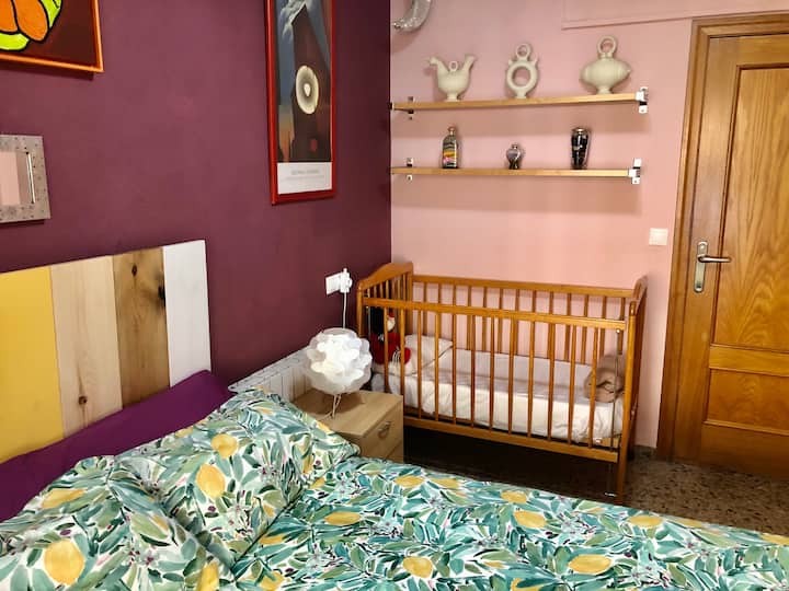 Საძინებელი 2 ჩვილის საწოლით