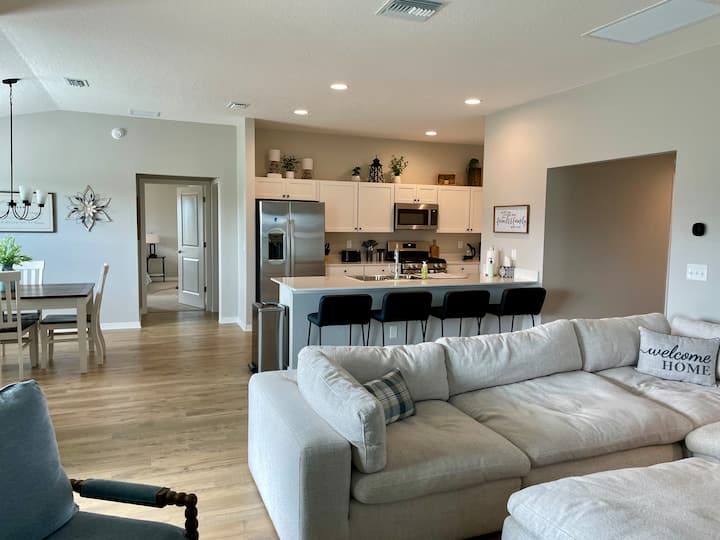 Entire House In The Villages - Wildwood, FL