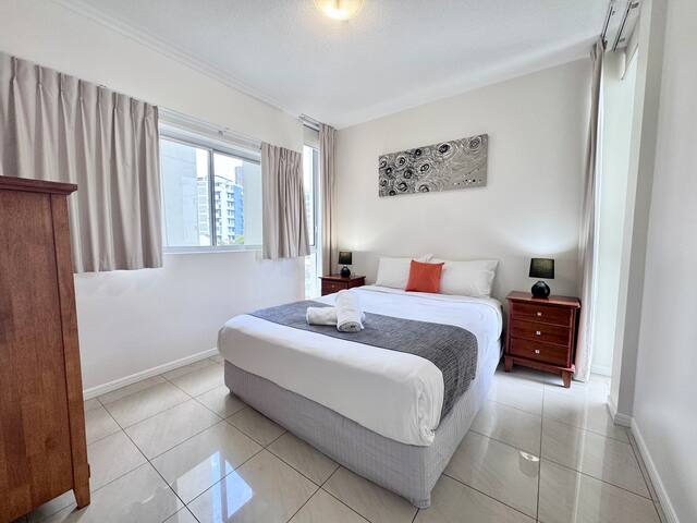 # Cozy 3BRM APT gallery image 5