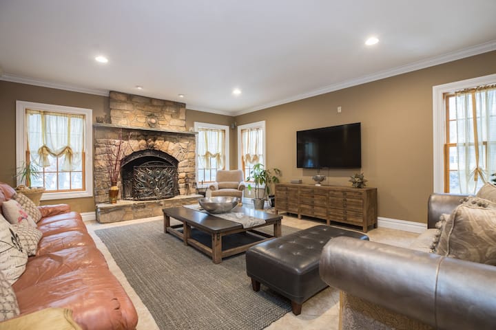 Northfork Villa! Pool-beach-wine - Southold, NY