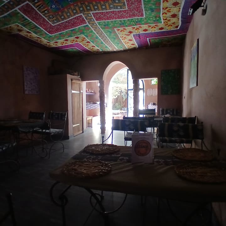 Habitat Atypique, Maison Orange Pour 2. - Nouakchott