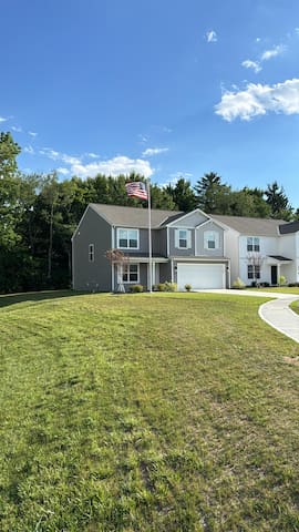 Cozy & Stylish Getaway!