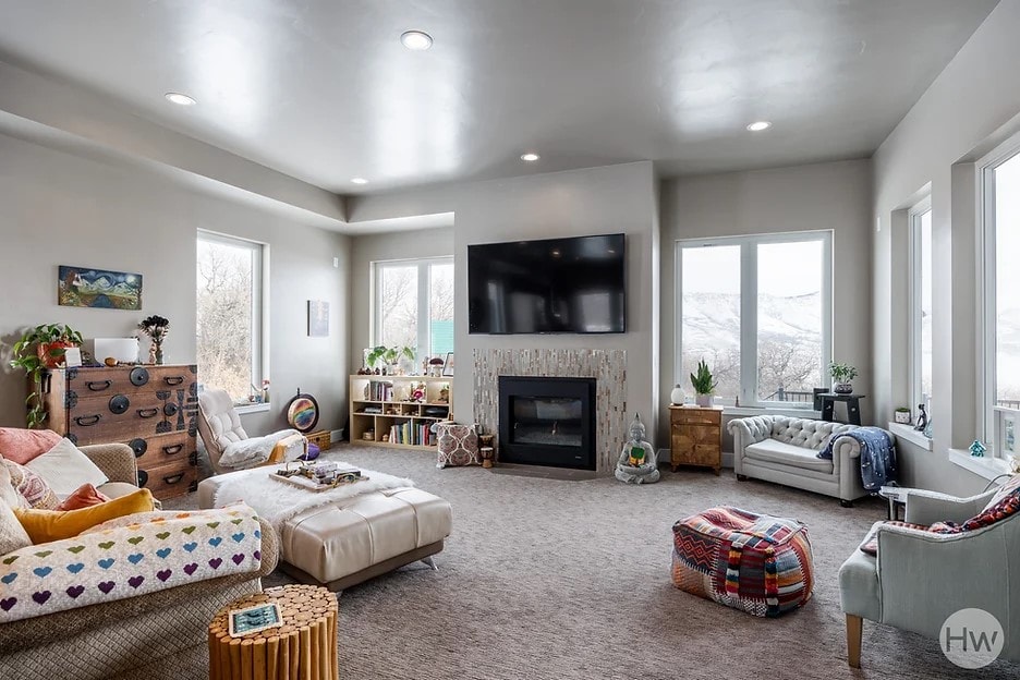 Popular Airbnb listing: Zen Mountain Retreat Home, Pet Friendly in Ogden / Clearfield