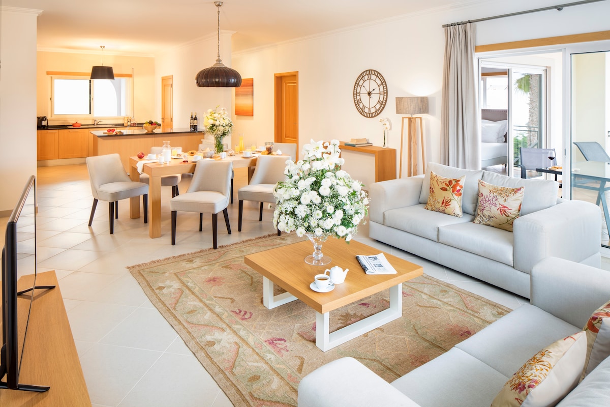 Imóvel de sucesso: Modern Apartment with Condominium Pool em Amoreira