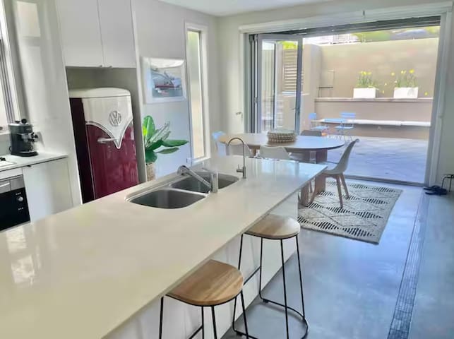 Urban Oasis, Just off James St gallery image 3