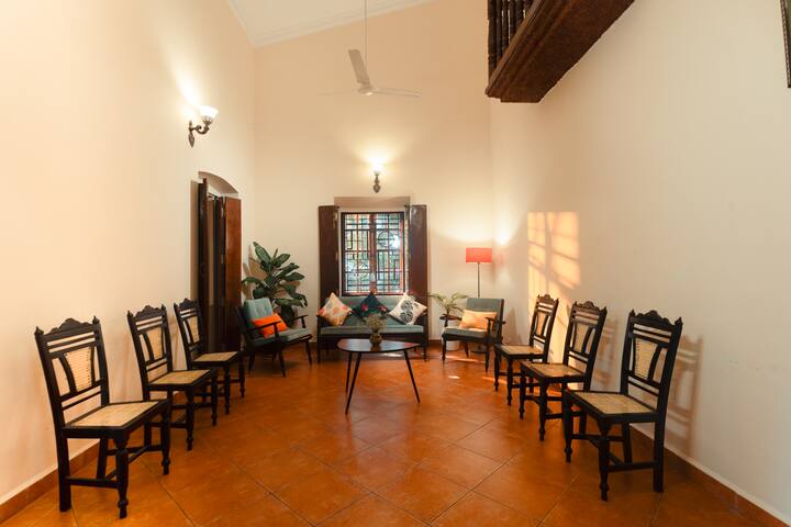 Living room image 5